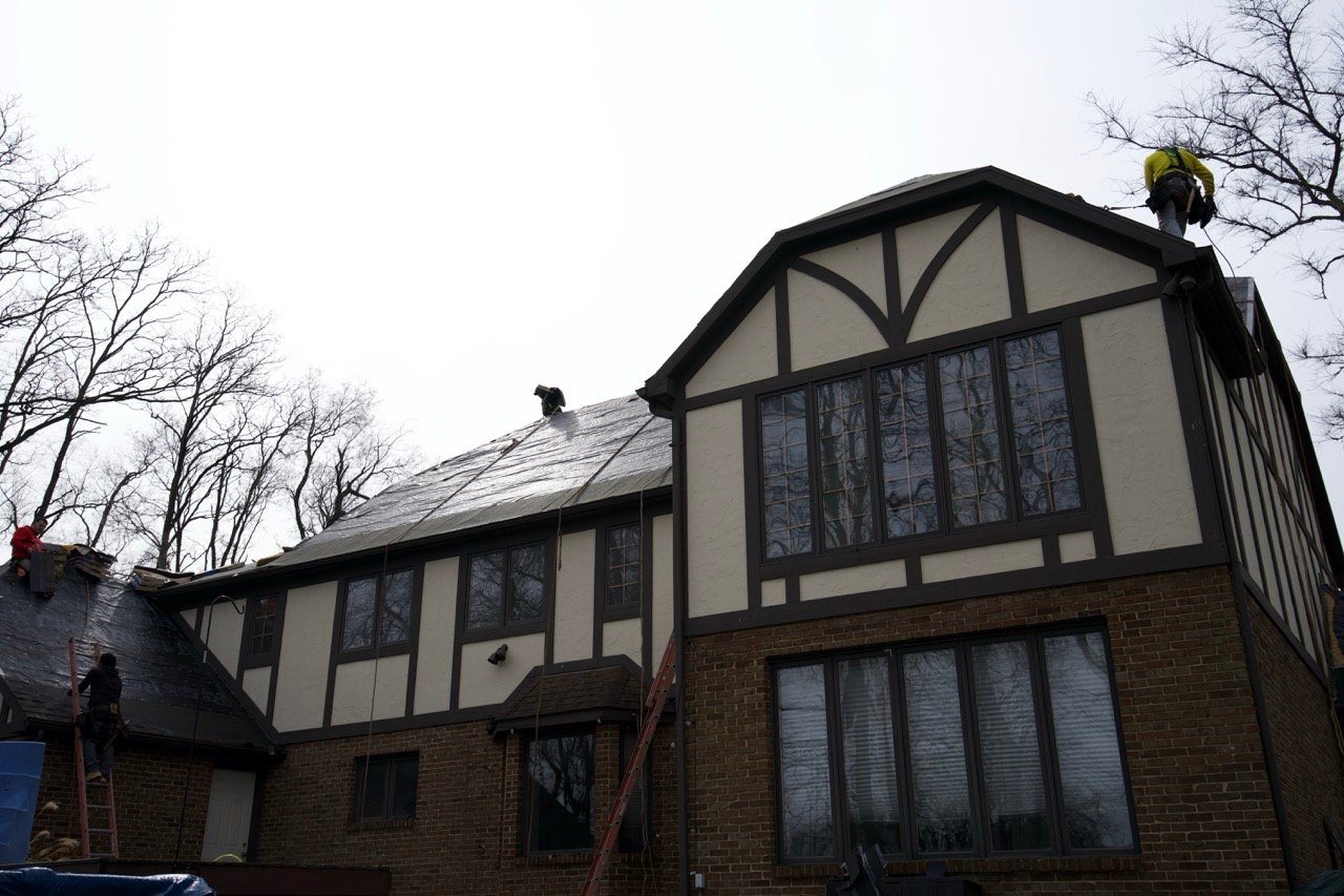 Deerfield Township Roofing crew at work in Greater Cincinnati